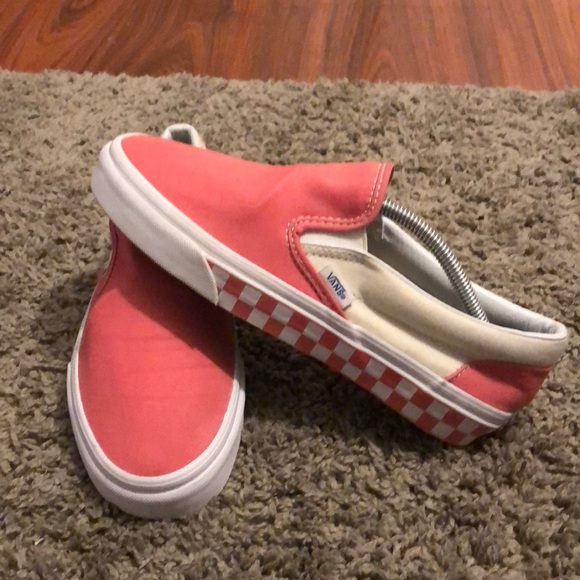 salmon checkered vans
